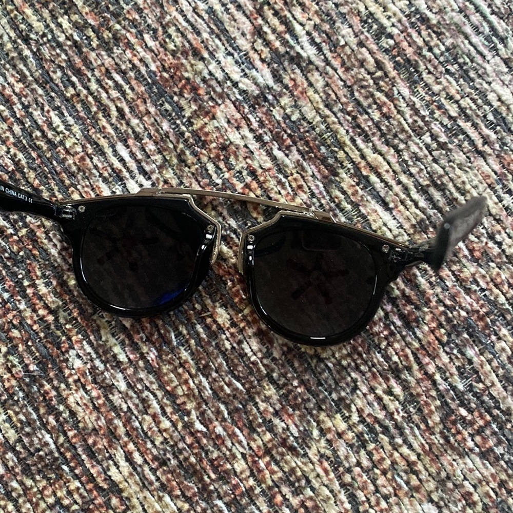 Diff Sunglasses - image 2